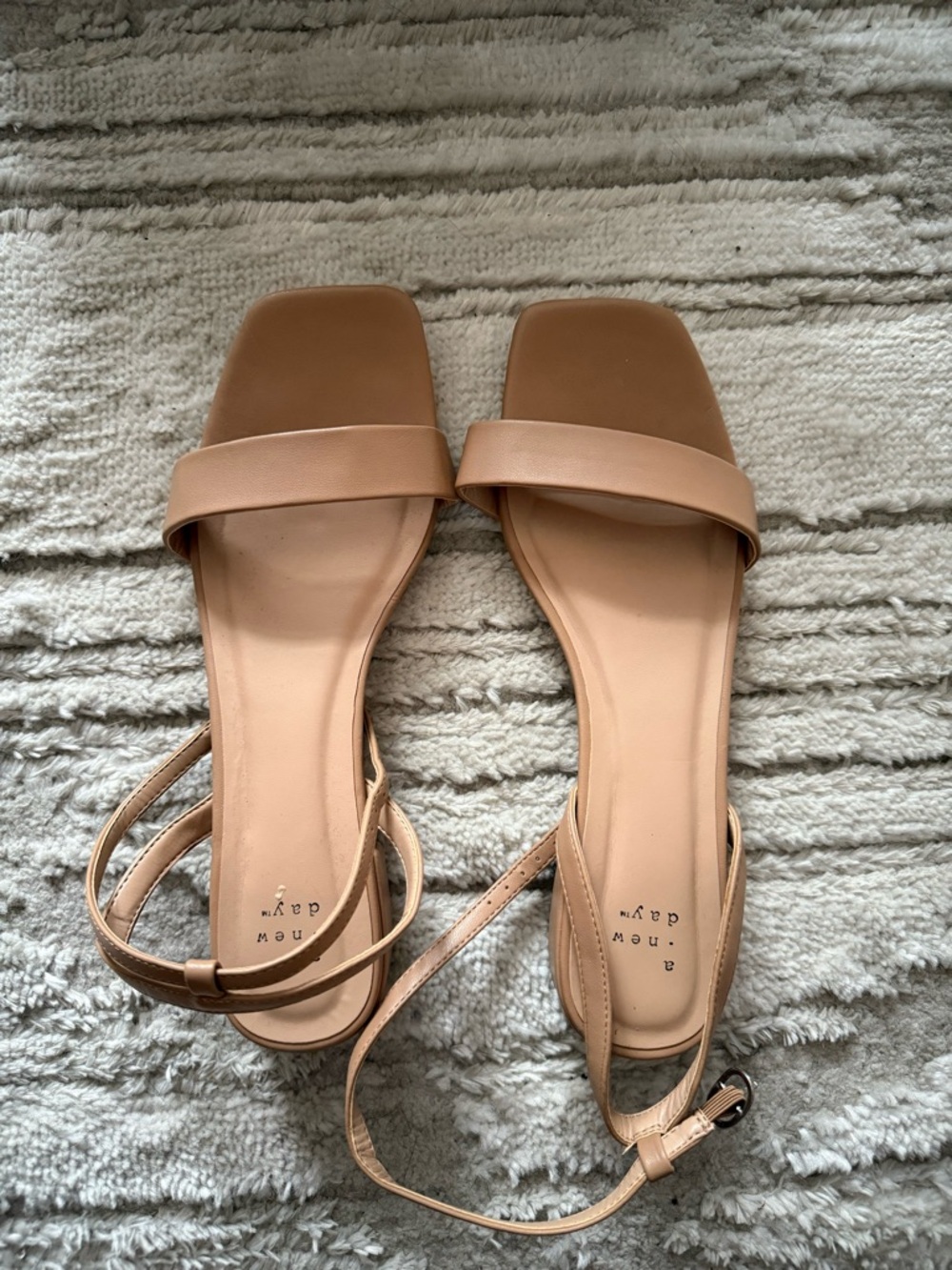 Women's Tan Ankle-Strap Square-Toe Sandals